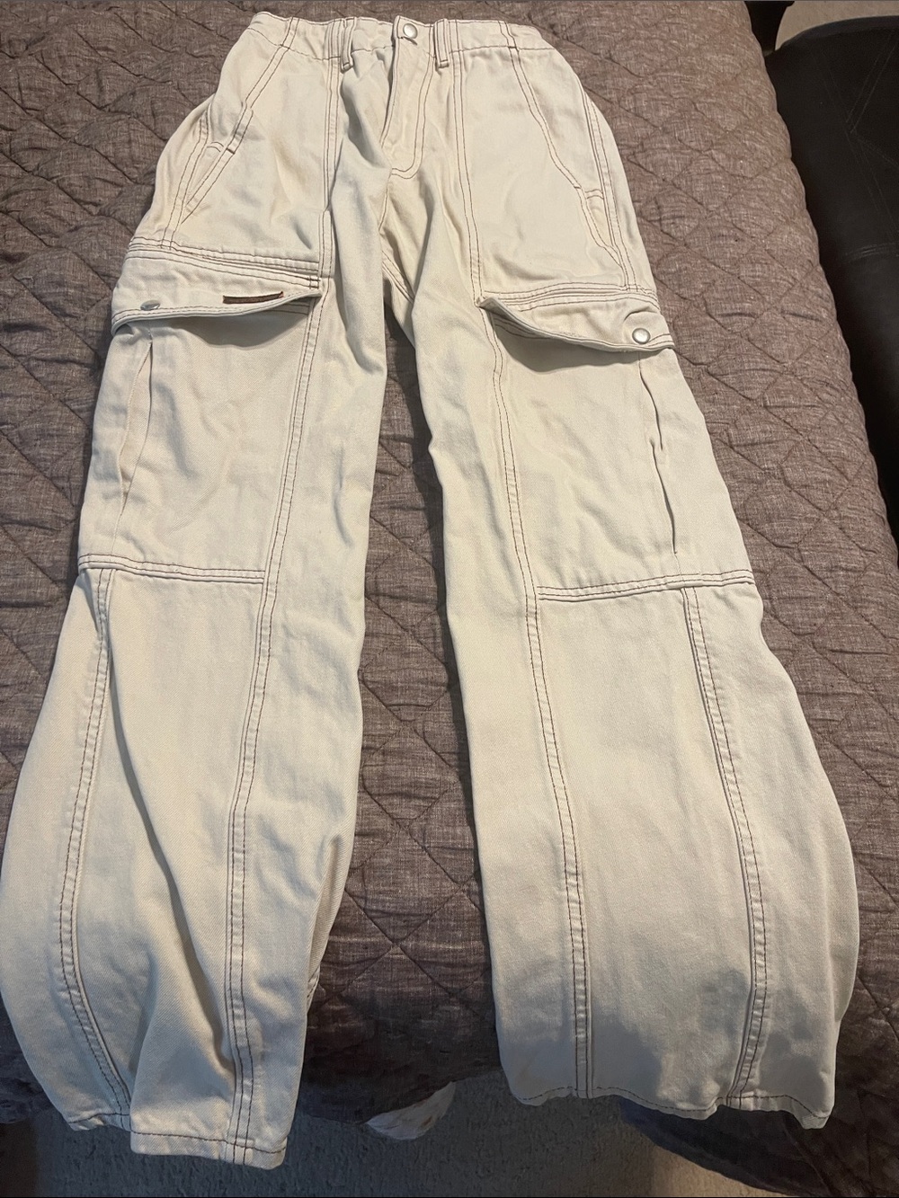 BBG Cream Cargo Pocket Jean - Snap Flap Detail